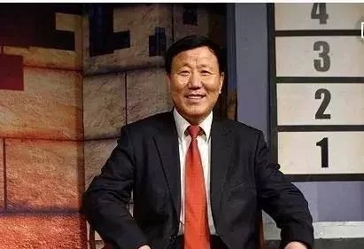 他用7000万买5秒广告，把快倒闭果汁厂做到连续十年市场份额第
