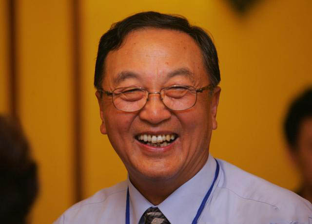 柳传志,从大学教授,到联想总裁