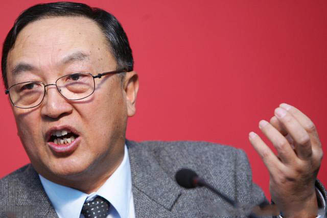 柳传志,从大学教授,到联想总裁