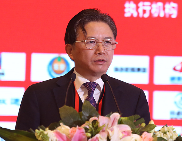 <b>通鼎集团董事局主席沈小平荣膺“2018中国经济年度人物”大奖</b>