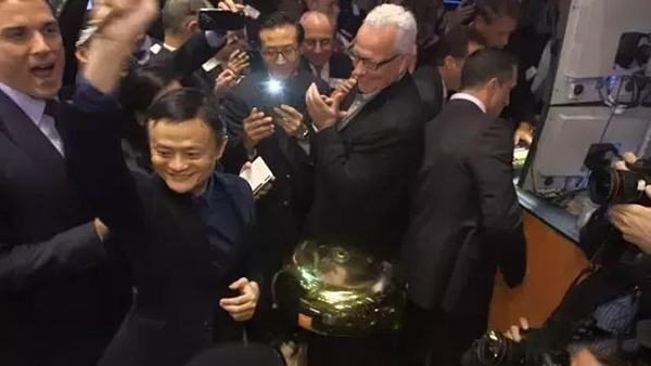 马云和伙伴们的几张老照片！18年来阿里创业历程中的珍贵影像