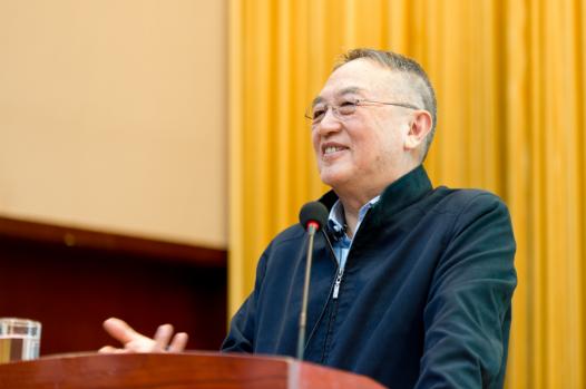 柳传志2小时“拖堂”演讲：一个企业实践者的产业发展观