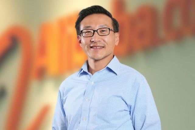 蔡崇信：我为什么敢放弃580万年薪，跟着马云拿500块工资？