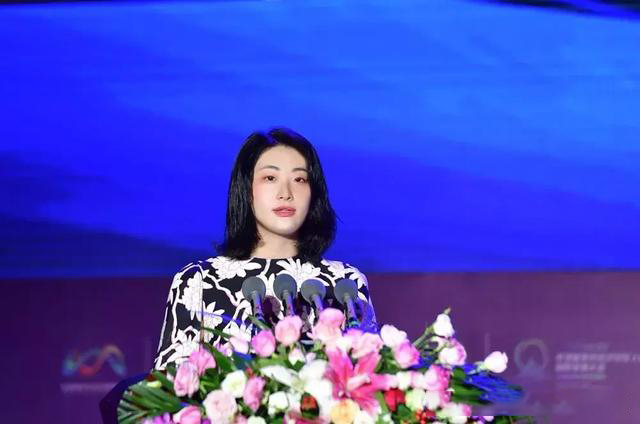 宗馥莉：心怀初心、勇于创新是我们最大的责任