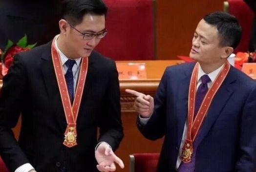国内首富再换人，身价高达4100亿，相当于2个丁磊3个王健林！