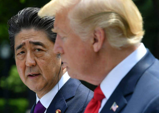 安倍晋三自曝内幕：在特朗普上任前 我说服他对抗中国的军事崛