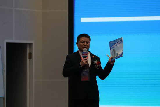 《云联消费百科全书》、VI系统全球启动 再掀消