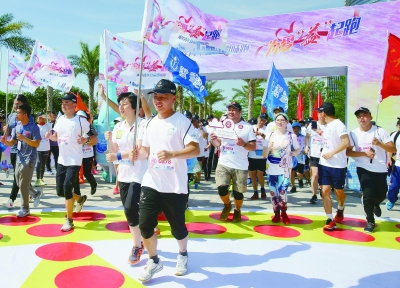 厦门举办两岸青年公益趣味跑 为临夏贫困儿童筹