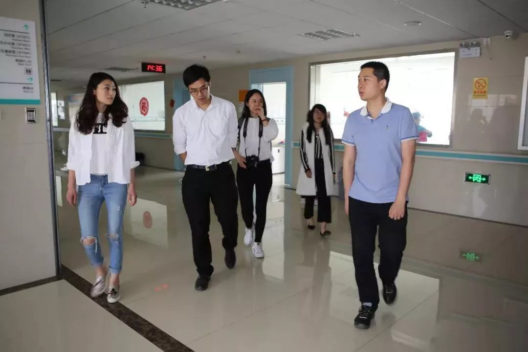 大爱无疆 恩科e贷公益再出发 携千余件物资看望脑瘫患儿