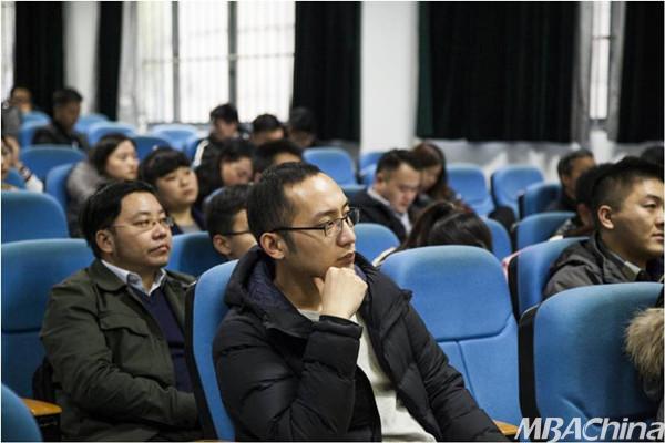 畅谈企业变革之道，探索个人成长之路