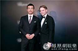 廖凡戛纳出席品牌活动 熟男魅力引倾慕