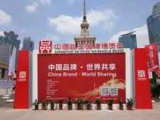东方明珠荣登“中国品牌价值百强榜”，“上海文化”需要什么