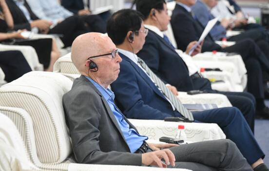 梦之蓝公益基金助力“中国品牌日”洋河股份： 打造“色香味格”，让中国品牌飘香丝路
