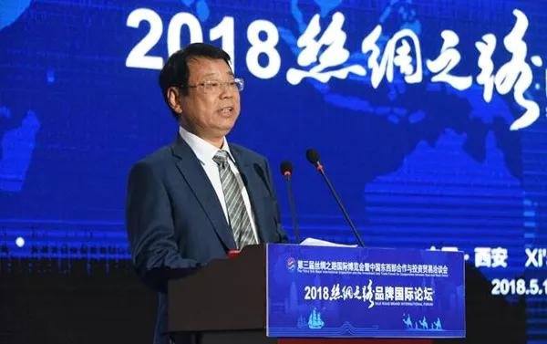 国窖1573今年剑指100亿、2020年瞄准200亿;李保芳指点茅台生产工作...