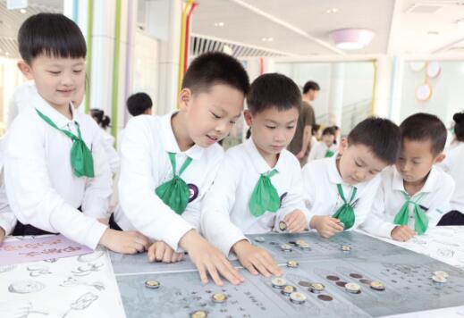 上海：向着“五年百部精品”目标迈进