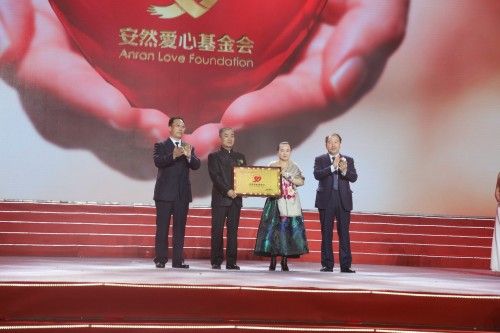 安然纳米公司公益再升级 精准帮扶新疆贫困村