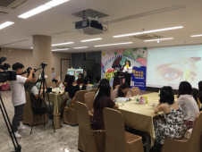 克奥妮斯携手阳光医院举办“发现美好”公益爱眼沙龙