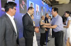2018陆家嘴年度公益榜发布 这些人这些事温暖一座城